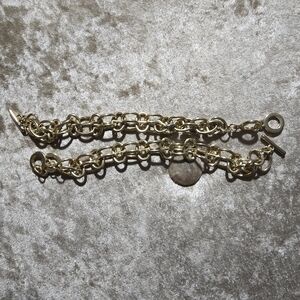 Elegant Gold Chain Bracelet